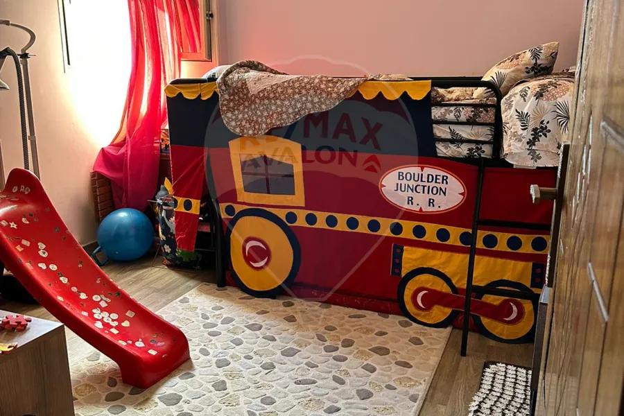 Apartment for sale 135 m Moharam Bek (Zein El Abidin St.)