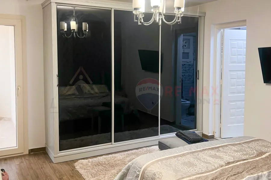 شقه للبيع 193 م سموحة (كومباوند الصيادلة - امام نادى الاتحاد)