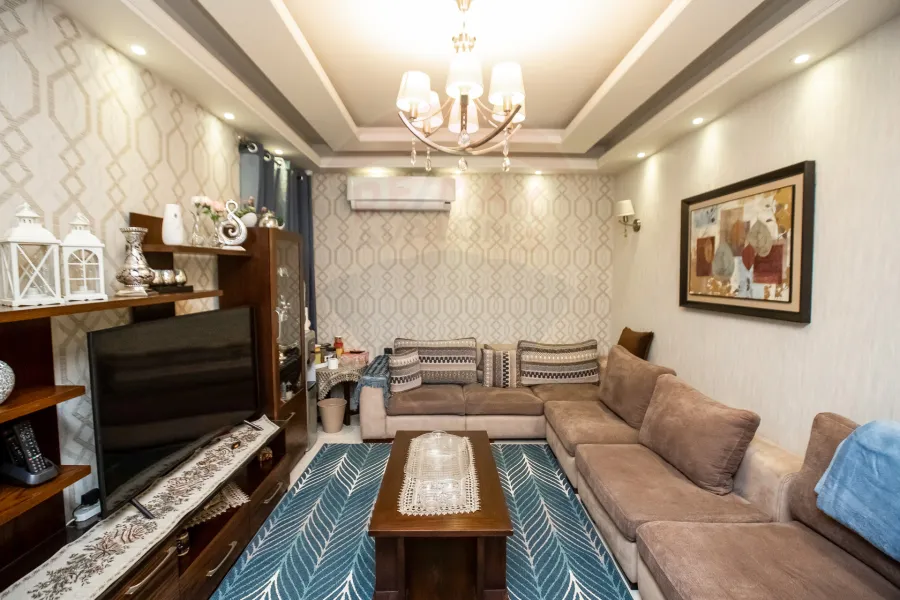 شقة للبيع  293 م لوران (ش عبد السلام عرف - عمارة براند )