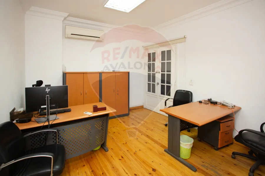 شقة للبيع 175 م سموحة (المربع الذهبي) تصلح سكني او إداري