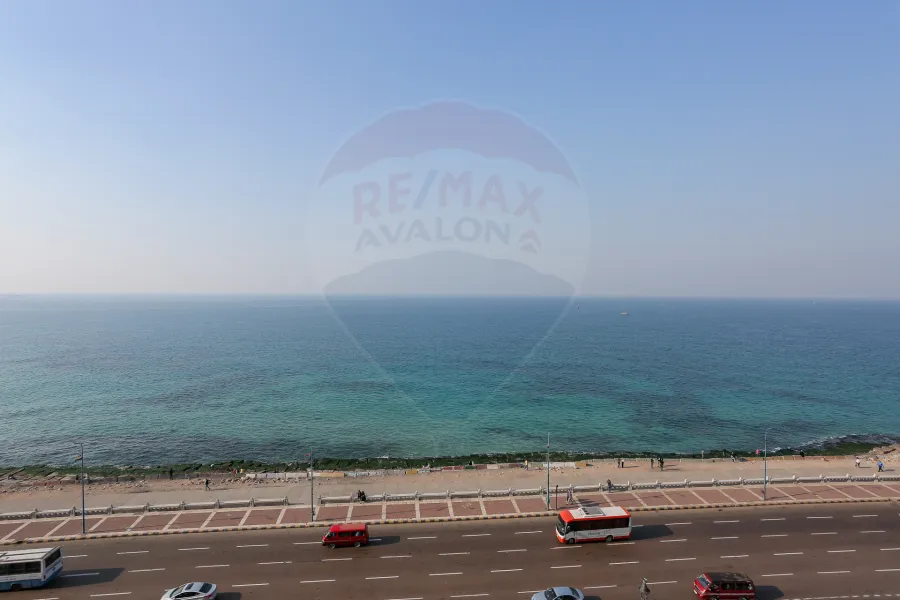 Apartment for sale 145 m Camp Caesar (directly on the sea)