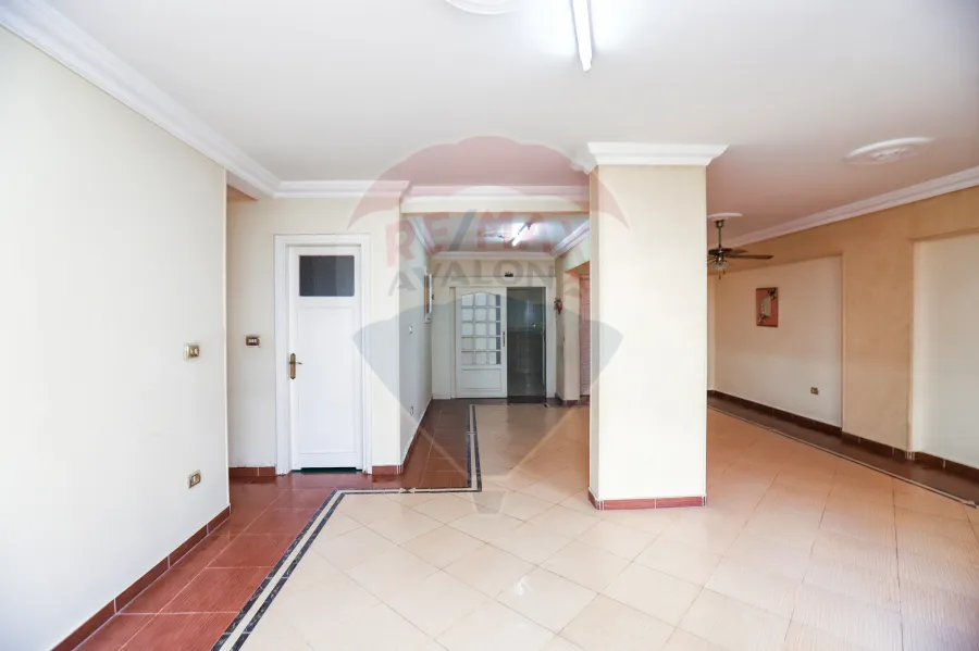 شقة للبيع 170 م السيوف ( متفرع من الترام )