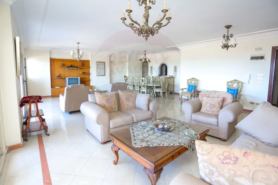 Apartment for Sale 300 m Gleem (Directly on Sea)