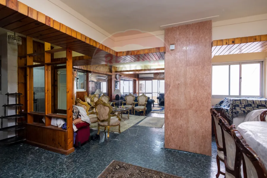 Duplex apartment for sale 260 m, Sidi Bishr (Khaled Ibn El Walid St.)