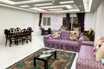 شقة للايجار المفروش 220 م سموحة (ش فوزي معاذ)