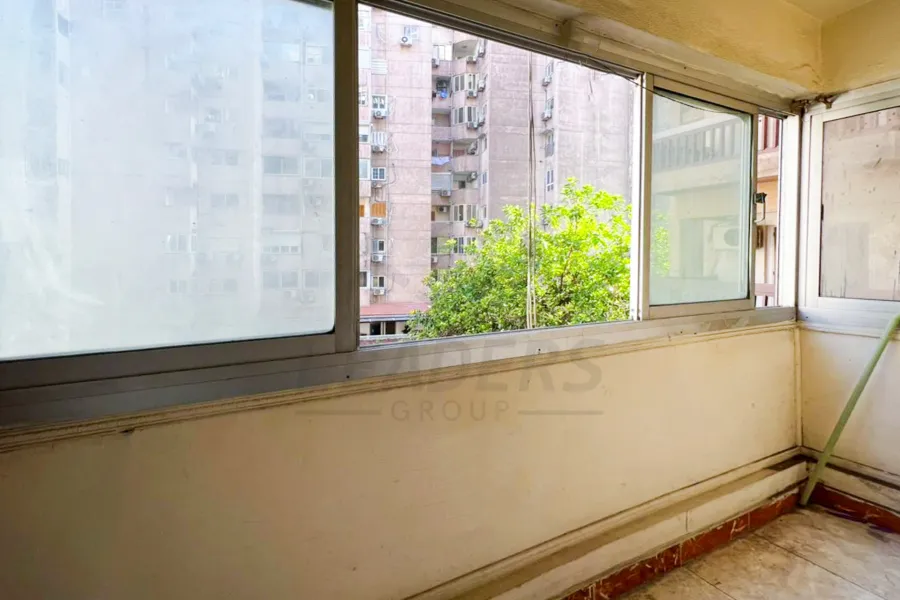 شقة للبيع 110 م سان ستيفانو (ش الكازينون)