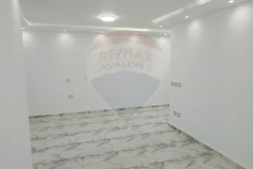 مقر إداري للايجار 100 م محطة الرمل (ش شاكور)