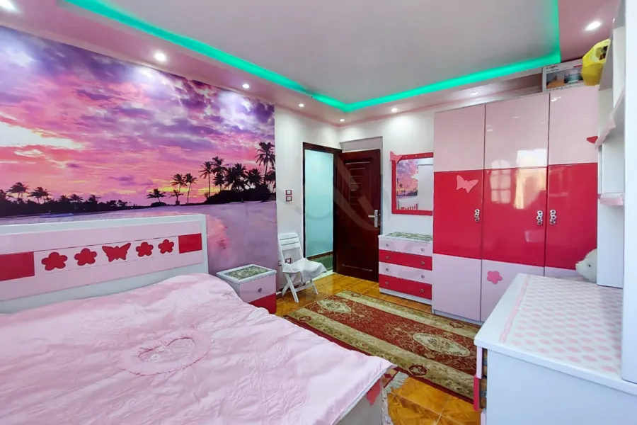 شقة للايجار المفروش 140 م كليوباترا (خطوات من البحر)