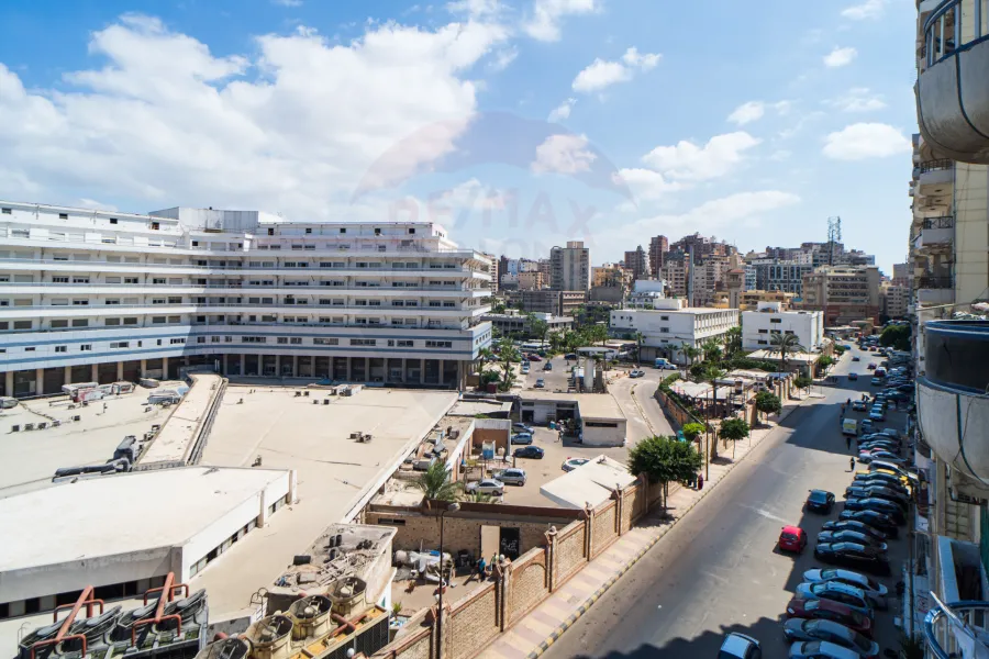 Apartment for sale 243 m Sidi Gaber (Steps from the Army Forces Hospital)