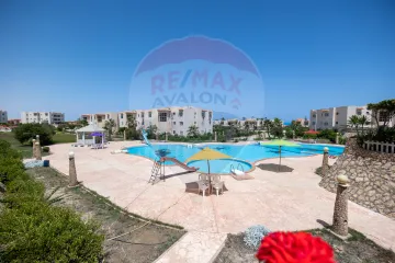 شاليه أرضي + حديقة للبيع الساحل (قرية غرناطة)