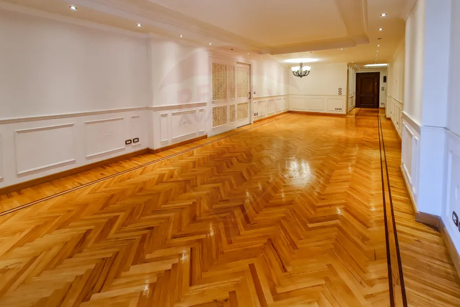 شقة للايجار 200 م رشدى (ش إبراهيم حلمى)