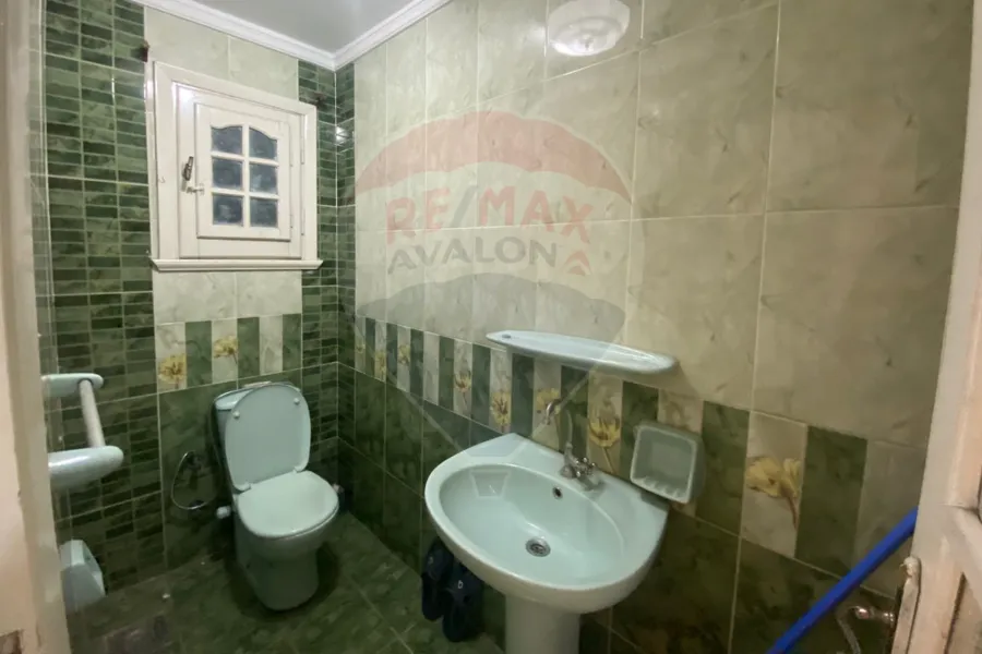 شقة للبيع 165 م جليم (ش أحمد فتحى) - 4,000,000 ج