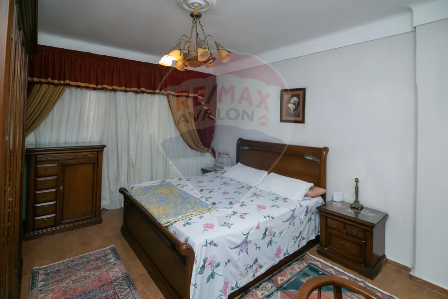Apartment for sale 300 m Smouha (Tout Ankh Amoun St.)