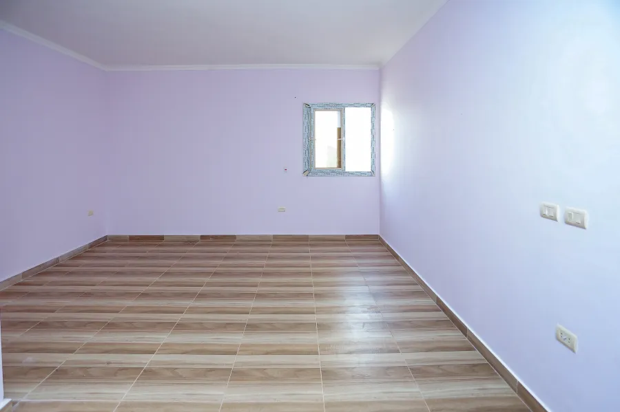 شقة للبيع 280 م سموحة ( ش ذكى رجب )