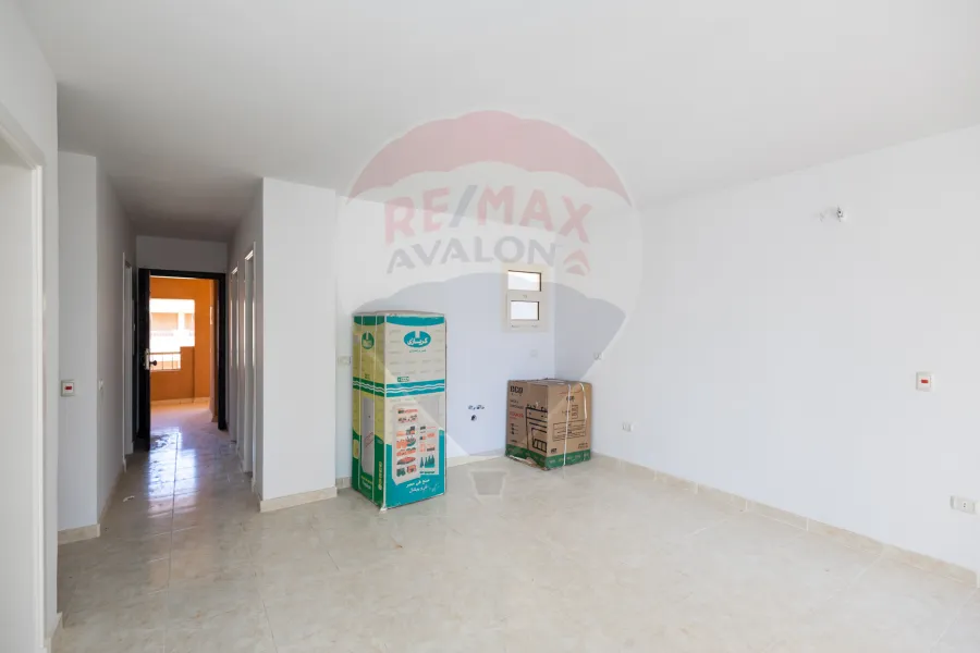 شاليه للبيع الساحل (سيدى عبد الرحمن - قرية اجورا)