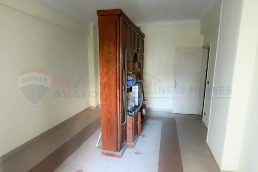 Apartment for sale, 220 m, Smouha (Bahaa El-Din Al-Ghatouri St.)