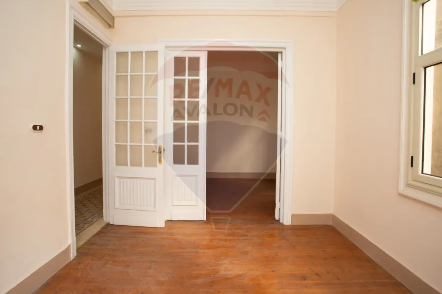 Apartment for sale 100 m Sporting (direct sea building - Al Wahda on both sides of the sea)