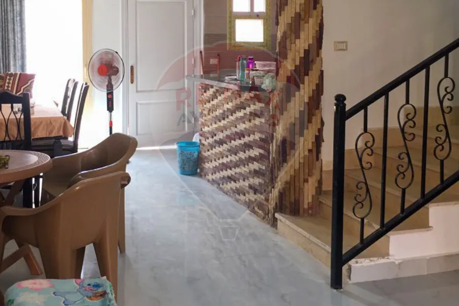 فيلا توين هاوس للبيع (بيرلا مارينا) 240 م