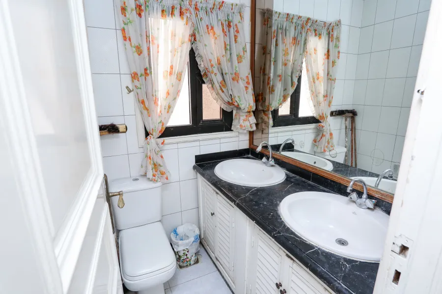 Apartment For Sale 550 m Louran (Steps from the sea)