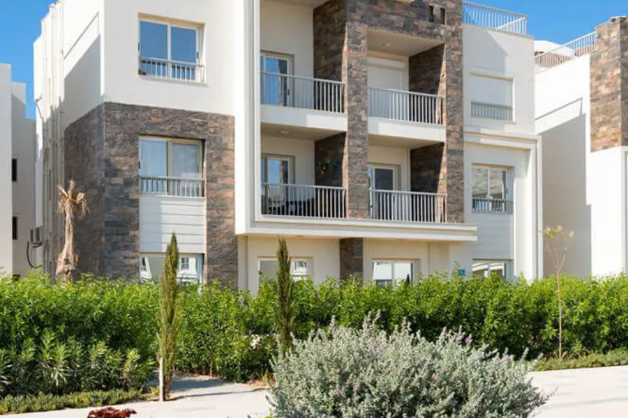 شاليه بروف للبيع (سي فيو - رأس الحكمة) 105 م