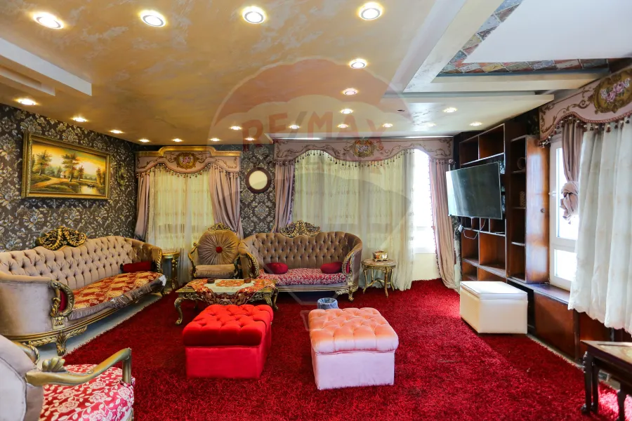 Duplex for sale 500 m Al-Saraya (Directly on the sea)