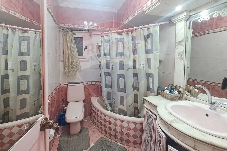 Apartment for sale 100 Louran (directly on the sea)