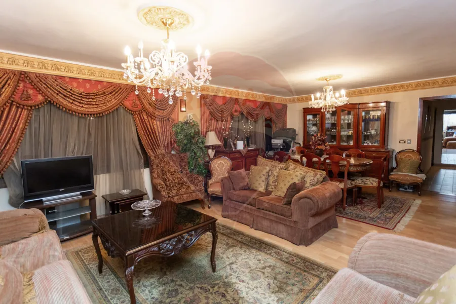 Apartment for sale 210 m Louran (Mahmoud Sedqy St)