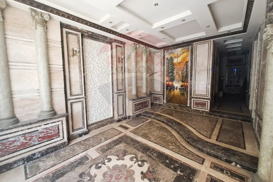 Duplex apartment for sale 180 m Louran (El-Eqbal main st.)