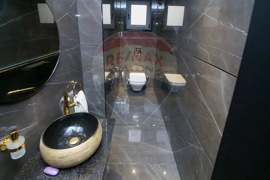 Apartment for sale 225 m Laurent (Al-Eqbal St.)