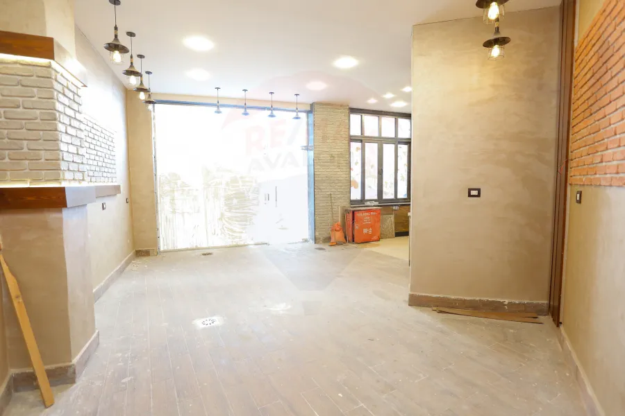 Store for sale 423 m + Mizzane 70 m Al-Mansheya (Direct on sea) - available for cafe or restaurant