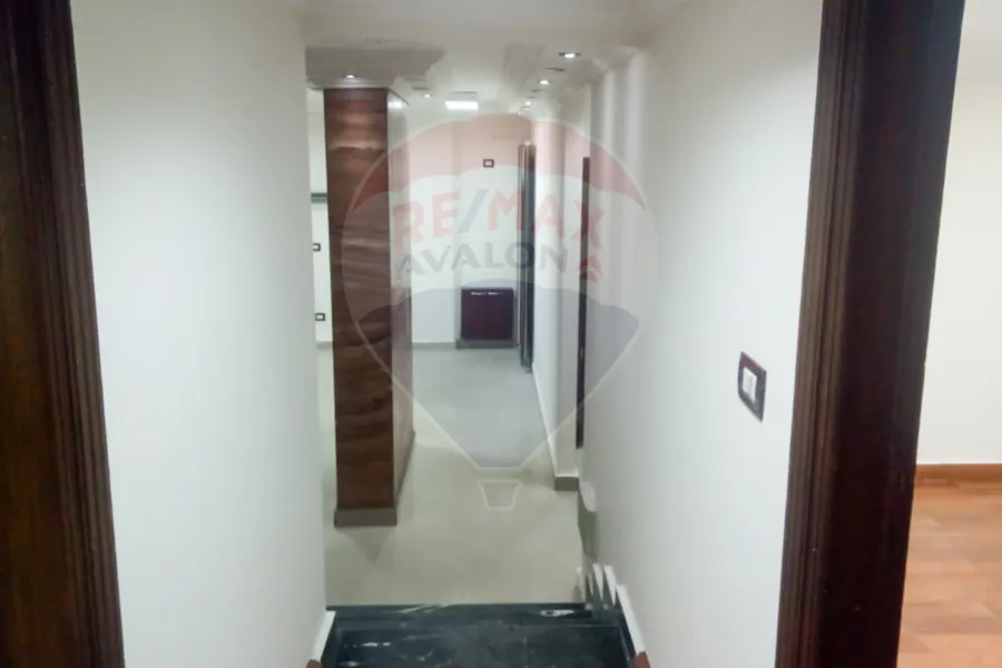 Administrative unit For Rent 140 m Sidi Bishr (Gamal Abdel Nasser St.)