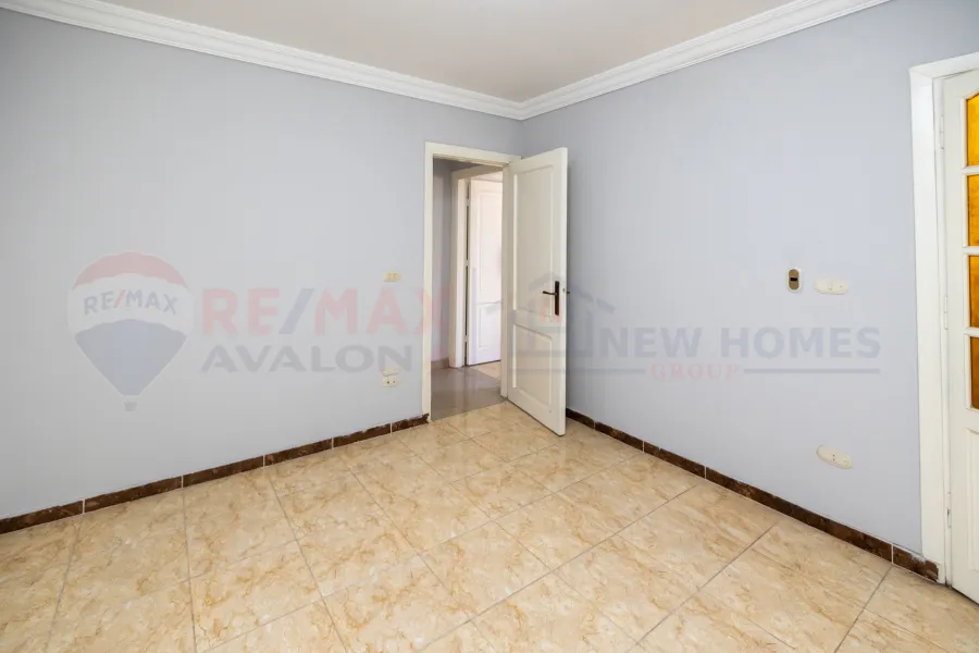 Apartment for sale 150 m Al-Ibrahimia (branched from Gawad Hosny st.)