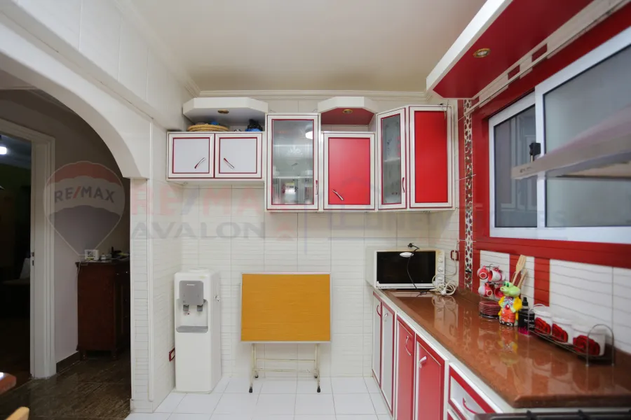 شقة للبيع 215 م كفر عبده (ش ابراهيم راجي)