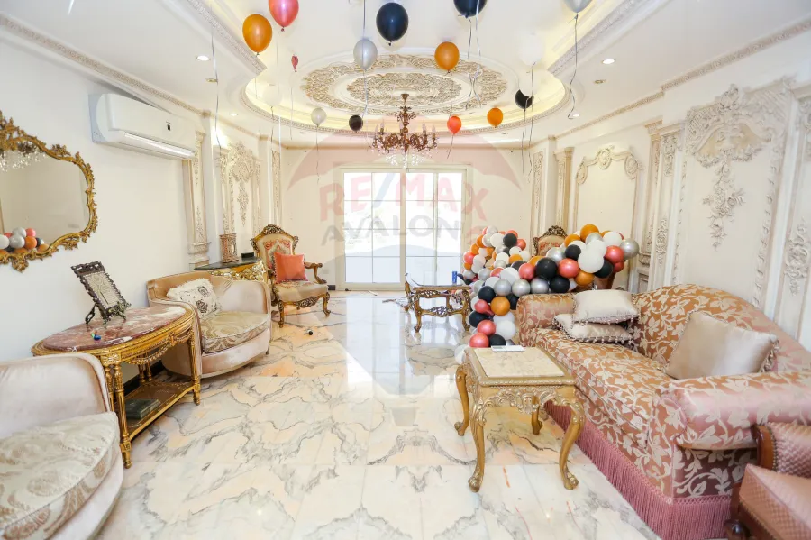 شقة للبيع 245 م جليم ( طريق الحريه - ش ابو قير  )