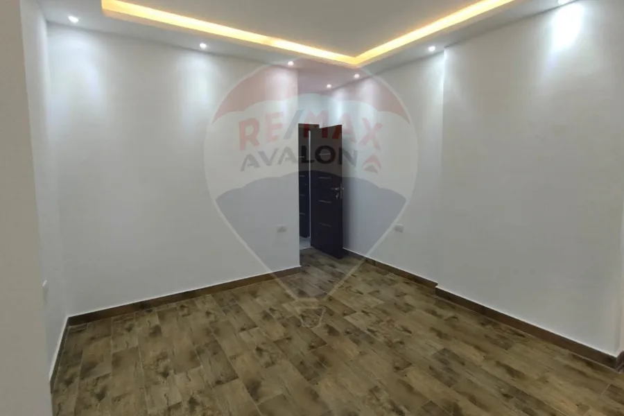 شقه للبيع  210 م جليم ( تالت نمره من البحر )