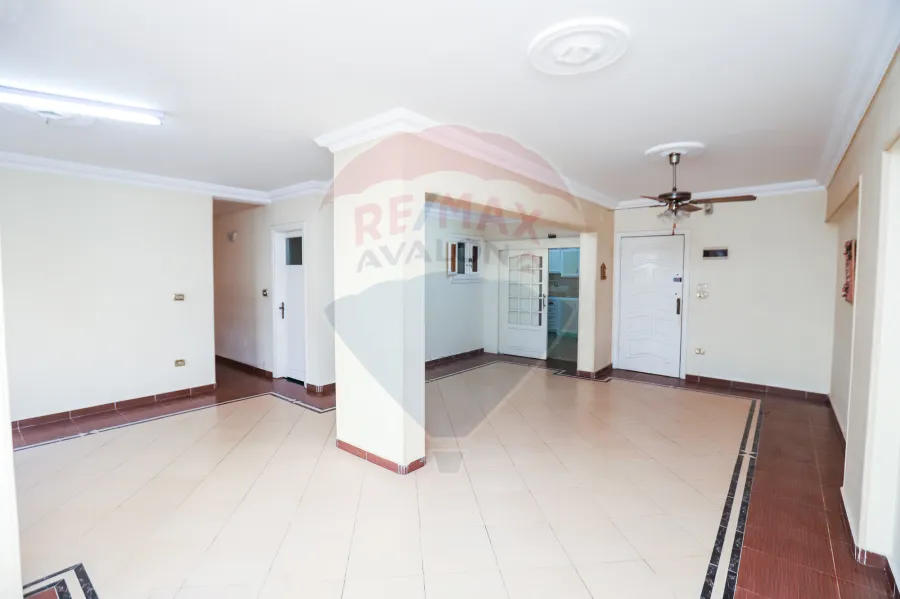 شقة للبيع 170 م السيوف ( متفرع من الترام )