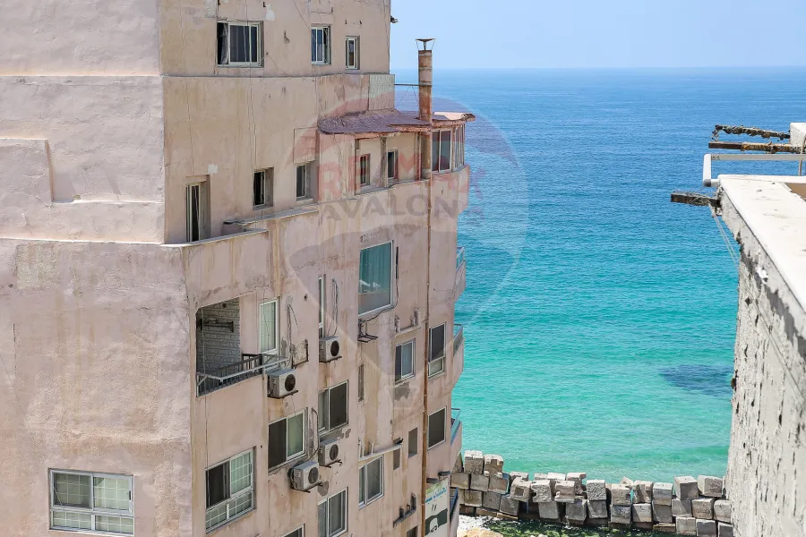 Apartment for sale 125 m Louran (steps from the sea)