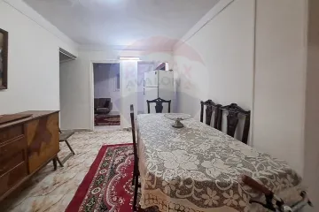 شقة للإيجار المفروش 100 م السرايا ( خطوات من البحر )