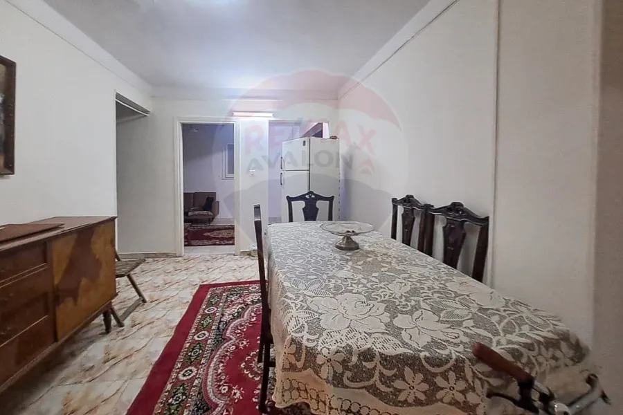 Furnished apartment for rent 100 m Al-Saraya ( steps from the sea )