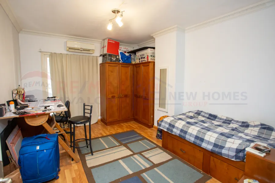 Apartment for sale 206 m Smouha (steps from Fawzy Moaaz St - brand building)