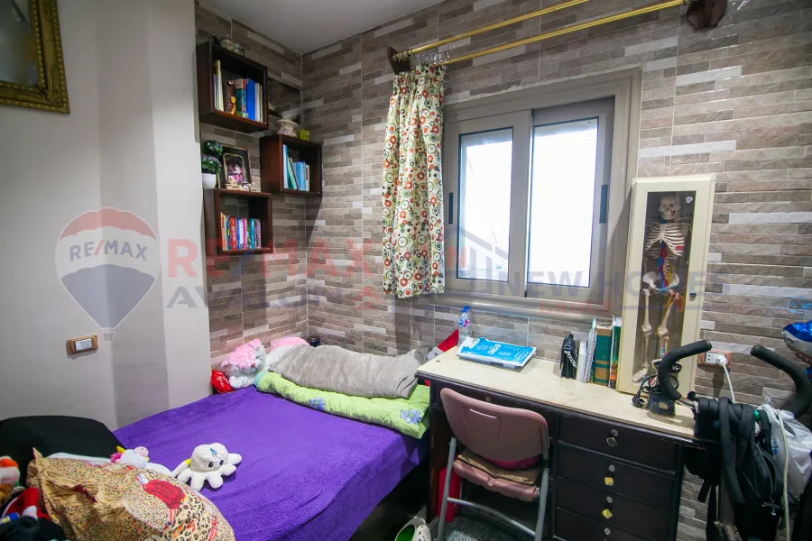 Apartment for sale 150 m Sporting (Directly on the sea)