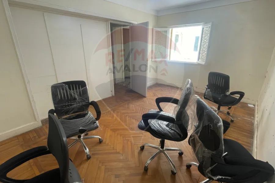 شقة للإيجار 190 م لوران (متفرع من ش الاقبال)