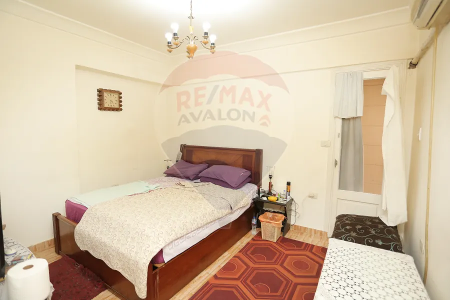 شقة للبيع 100 م سموحة (ش فتح جرين تاورز)