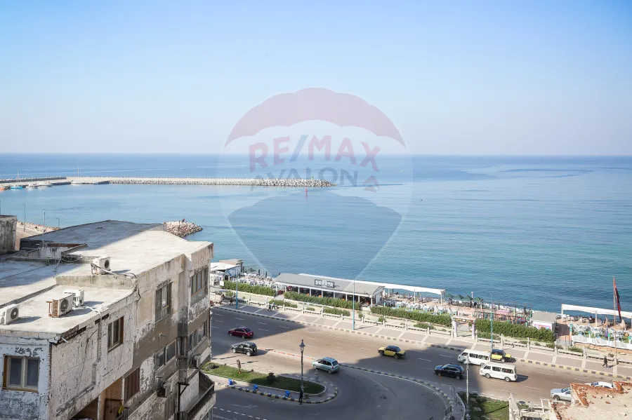 (شقة للبيع 275 م السرايا (أول نمرة متفرع من البحر