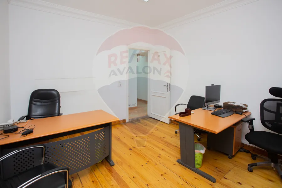 شقة للبيع 175 م سموحة (المربع الذهبي) تصلح سكني او إداري