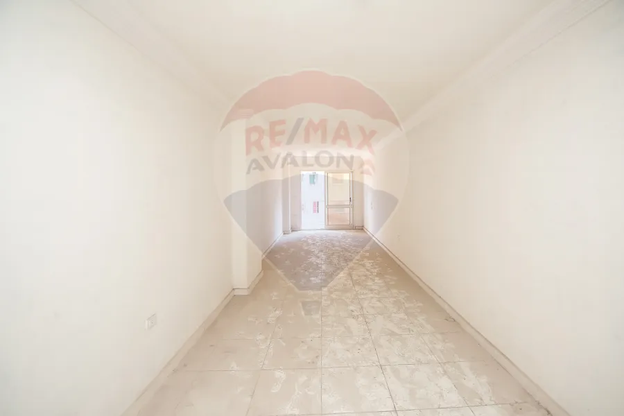 شقة للبيع 135 م سيدى بشر( على الترام مباشرة ) - أول سكن