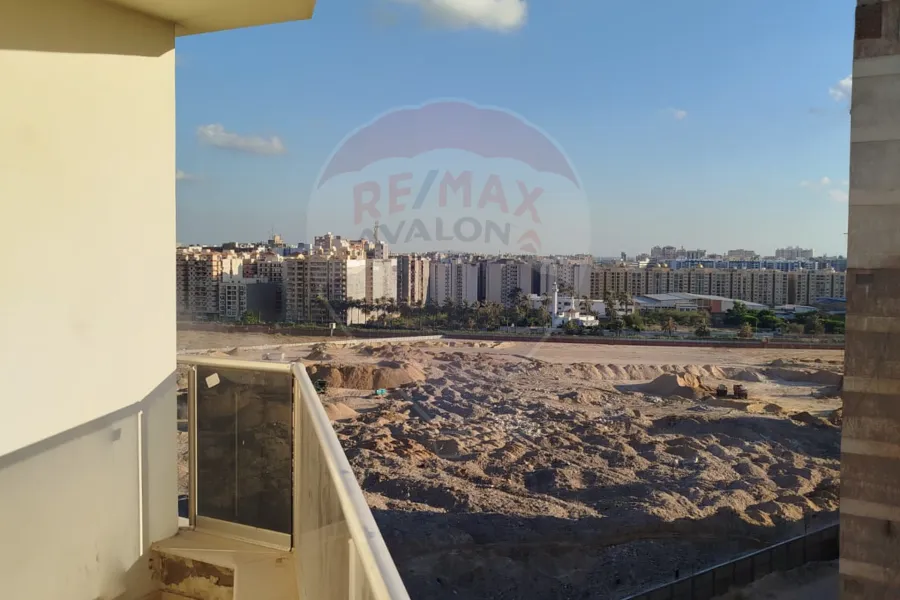 شقه للبيع 185 م كفر عبده (شارع 170)