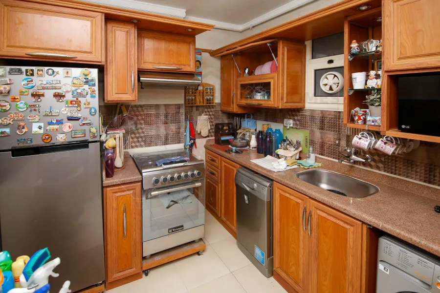 شقة للبيع 210 م كفر عبده ( بالقرب من ميدان سانت جيني - عمارة براند )