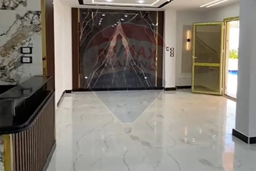 فيلا للبيع (رامتان) 500 م