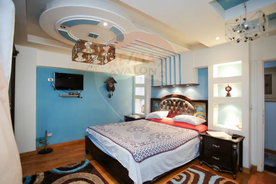 شقة للبيع 210 م كفر عبده (متفرع من ش ابراهيم راجي)